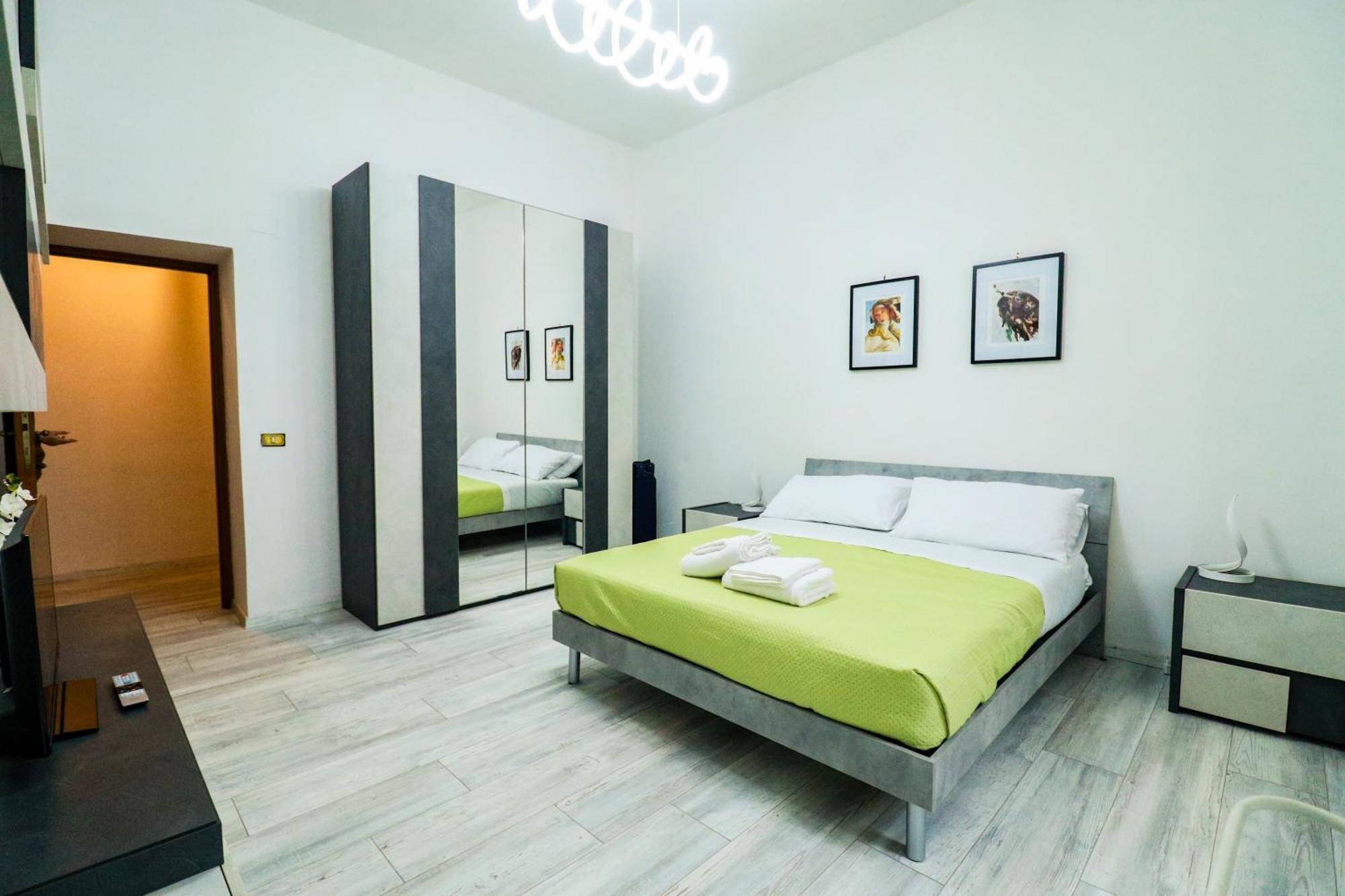 Casa Angelina - Appartamento Zona Sangiovanni ローマ エクステリア 写真