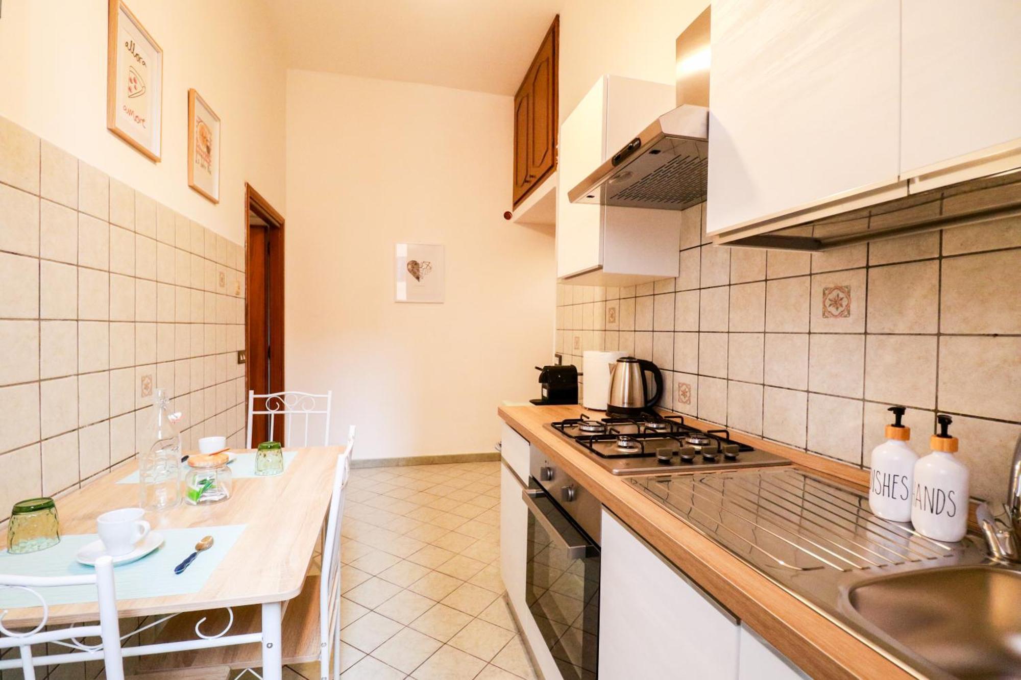 Casa Angelina - Appartamento Zona Sangiovanni ローマ エクステリア 写真